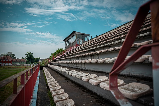 确保所有学 确保所有学